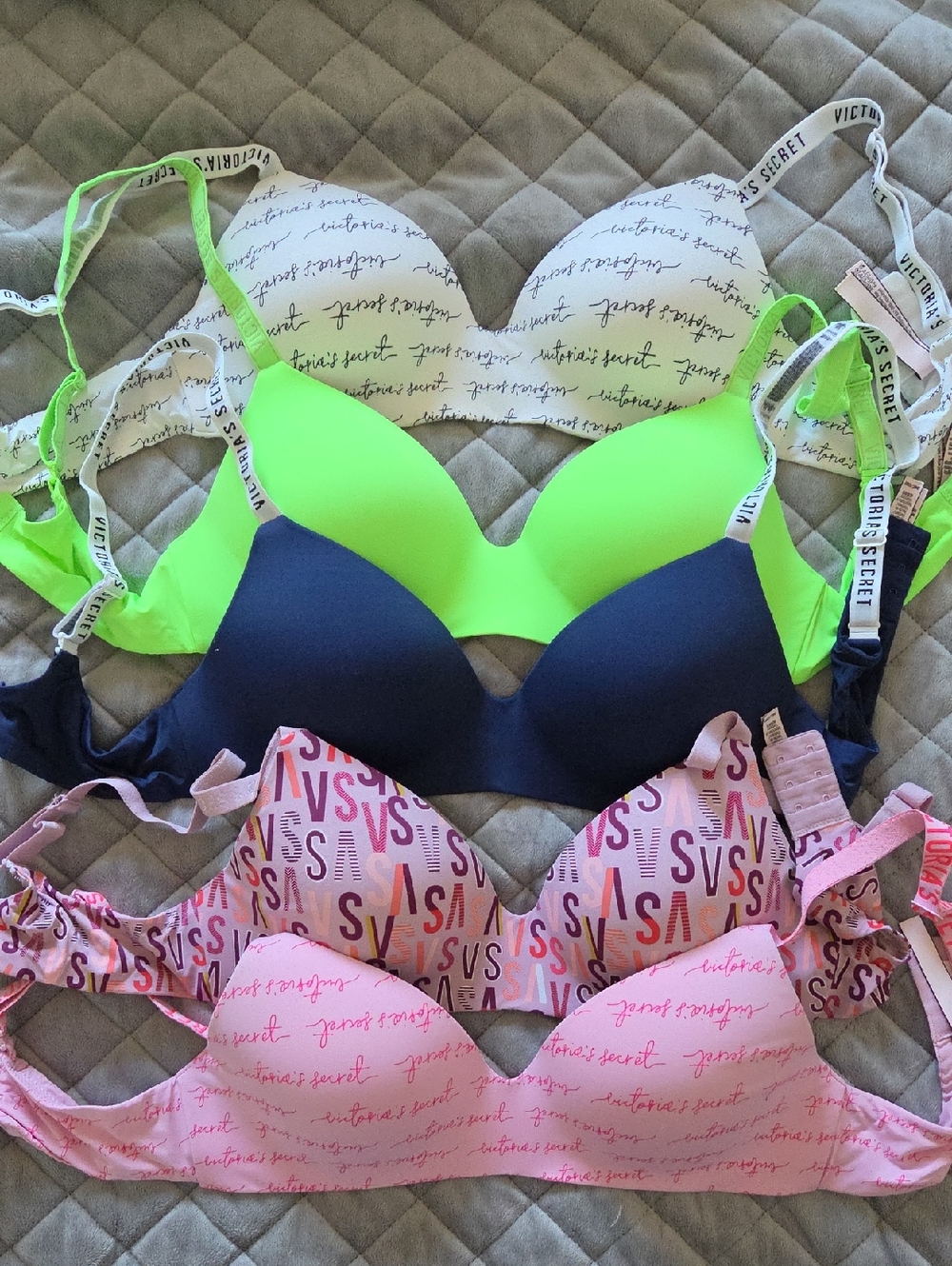 Victoria's Secret Mixed Pack Bras